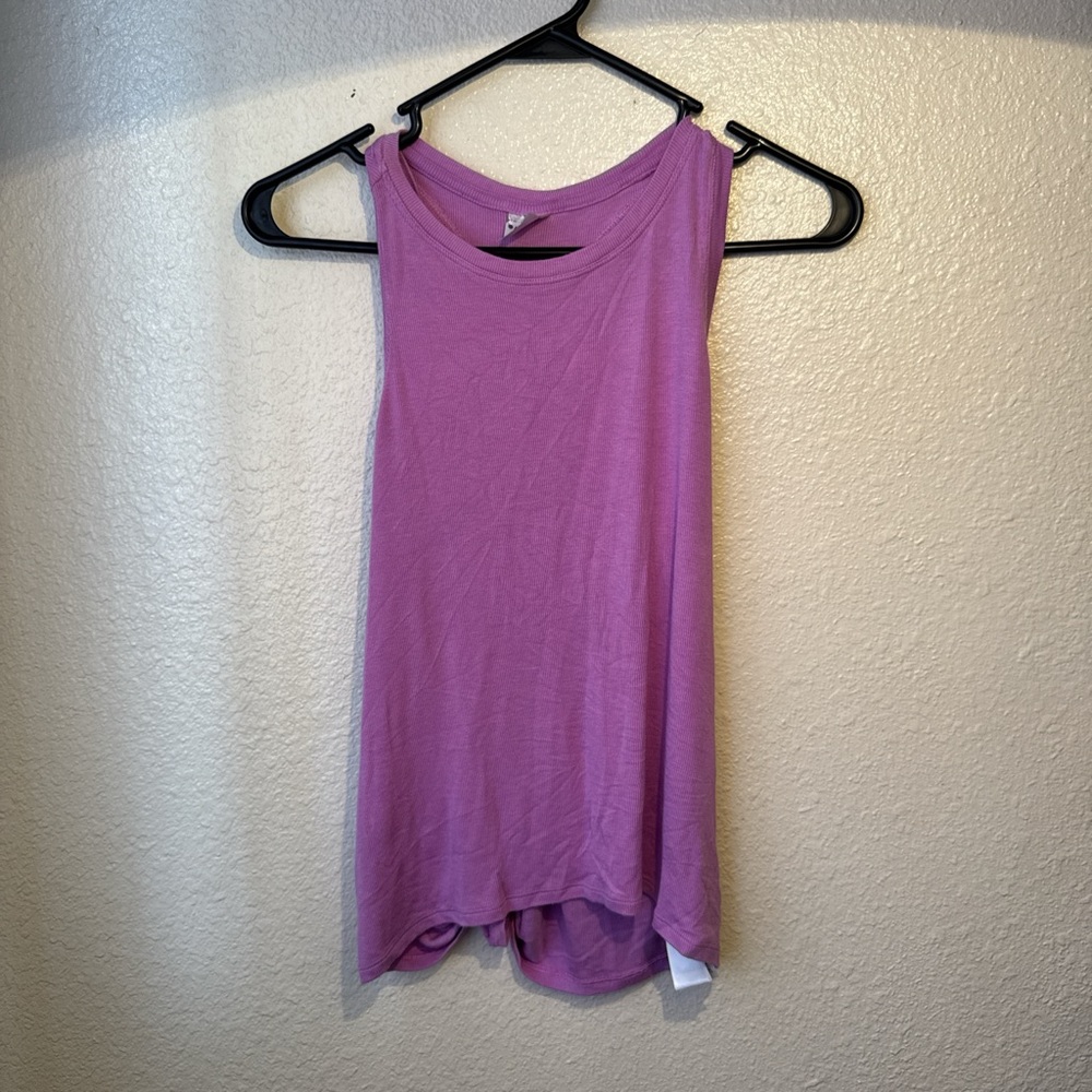 Athleta Lavender Scoop Neck Tank Top